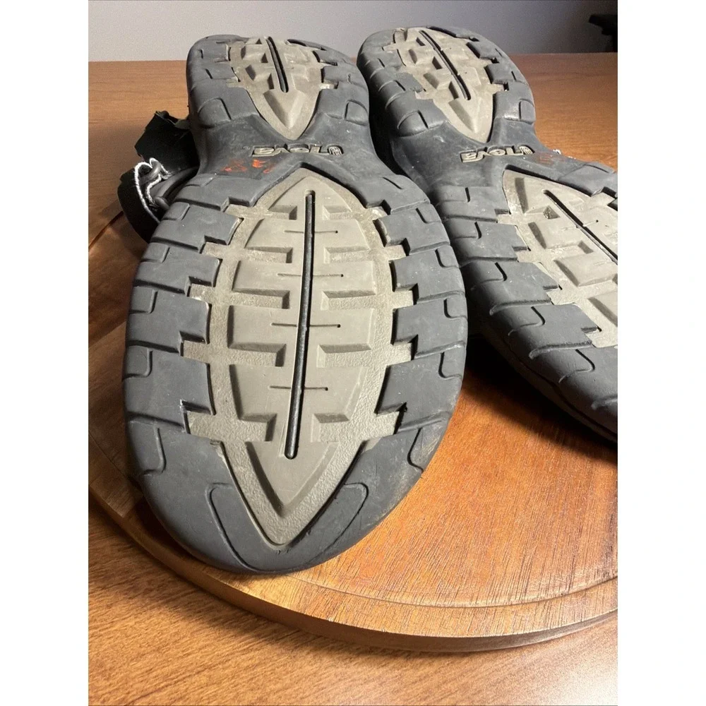 Teva Minam Hiking Sandals Mens Size 10 Black Outdoor Trail Walking Sandals